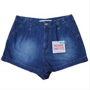 NWT Celebrity Pink Pleated Denim Jean Ultra High Rise Shorts Size 7 Waist 28